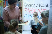 Gminny konkurs pięknego czytania w bibliotece w Czarnem